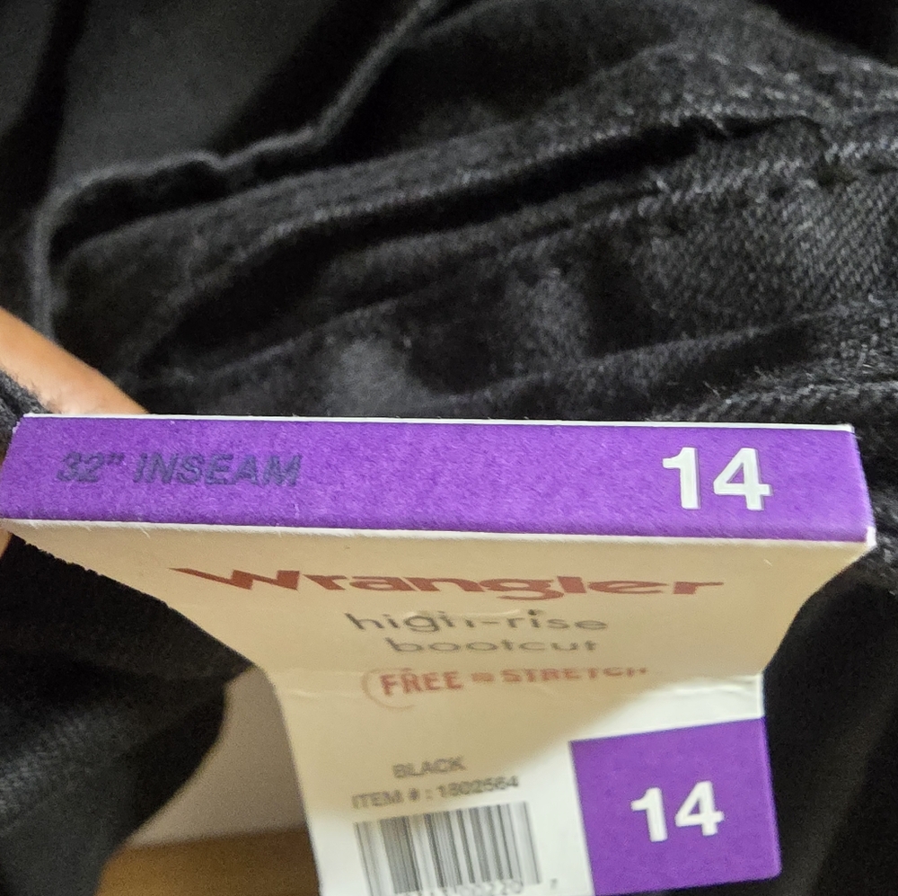 Wrangler Ladies' High-Rise Bootcut Jeans, Black, Size 14/34 - New - Picture 12 of 14